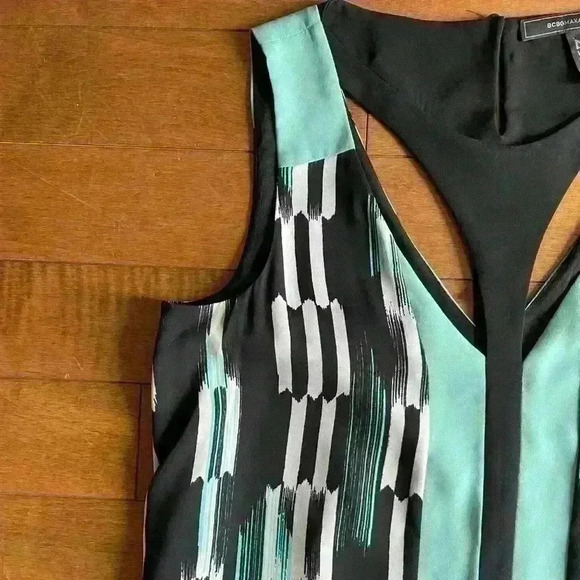 BCBG MaxAzria  | Amelia dress with cut outs black and teal size small - Picture 4 of 6